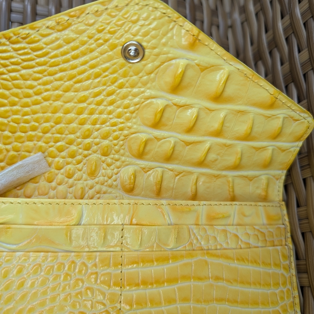 Brahmin Veronica Buttercup Melbourne Yellow Croc Embossed Leather Clutch Wallet - Picture 11 of 16